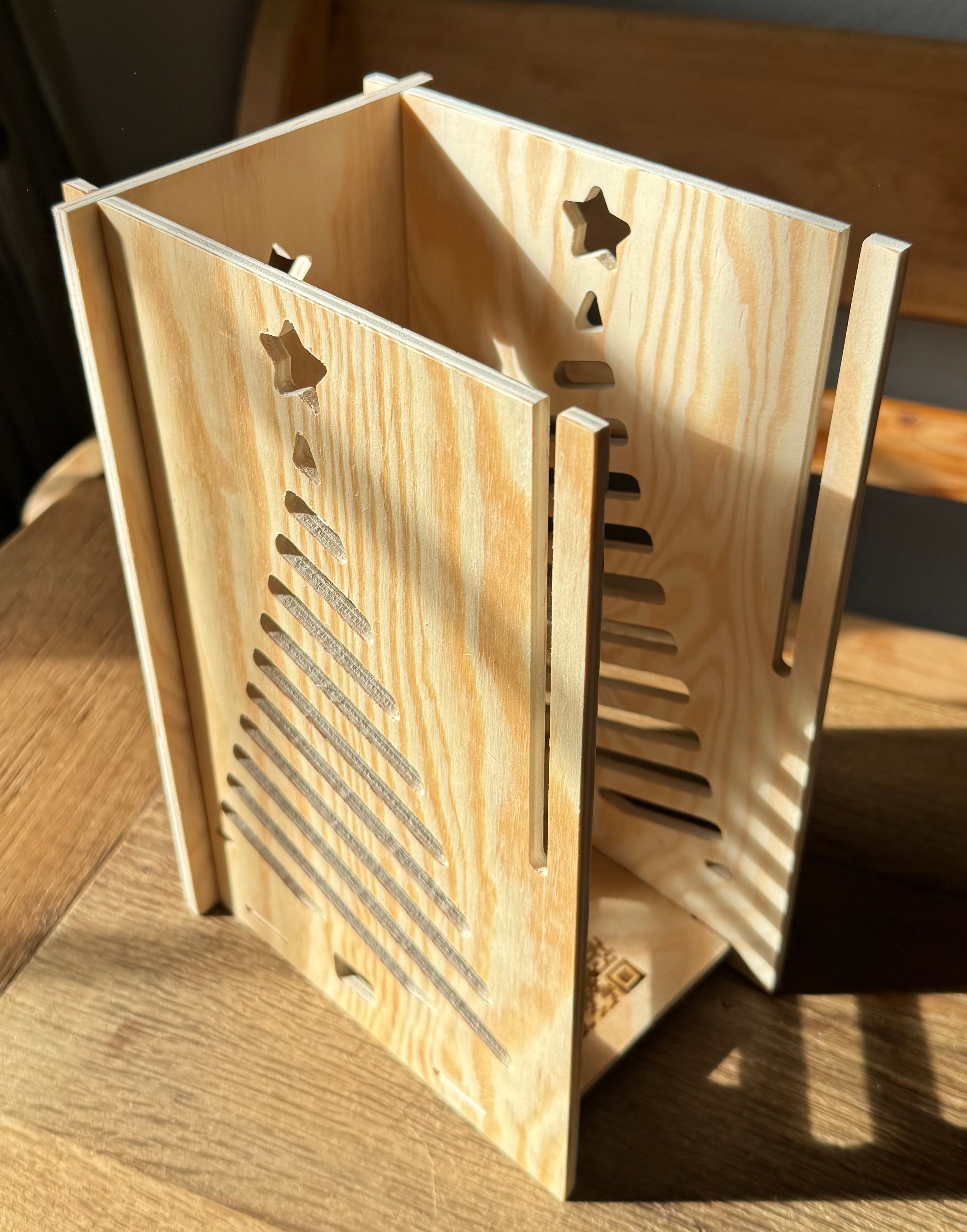 Klein Weihnachtsbaum-Lichterkasten