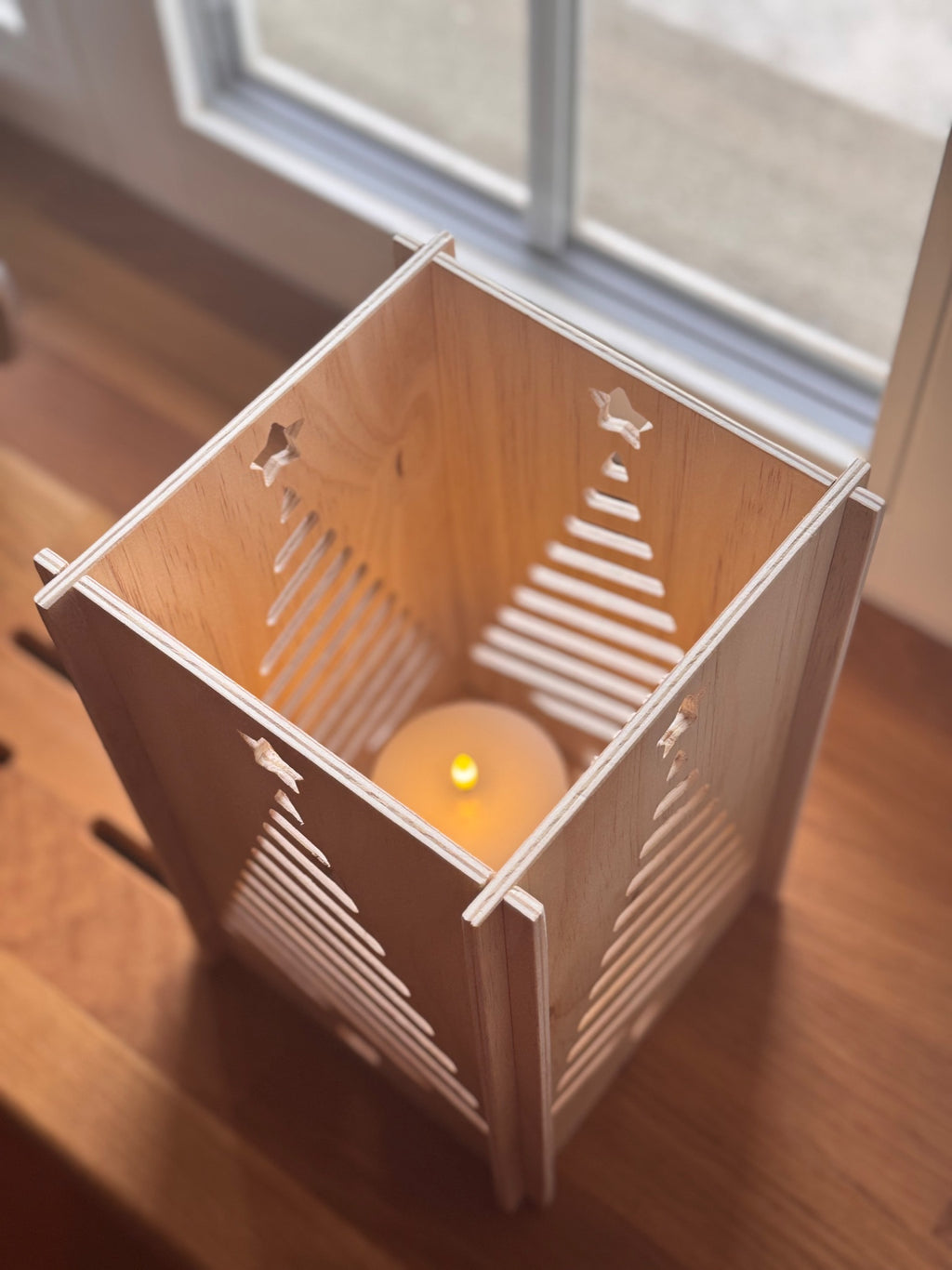 Gross Weihnachtsbaum-Lichterkasten