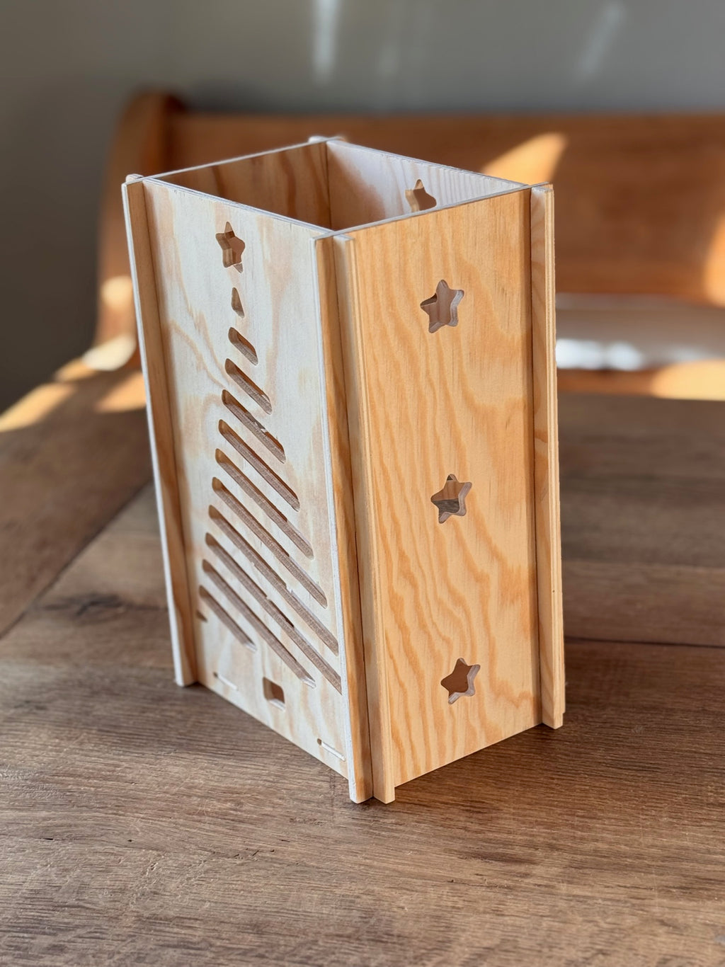 Klein Weihnachtsbaum-Lichterkasten